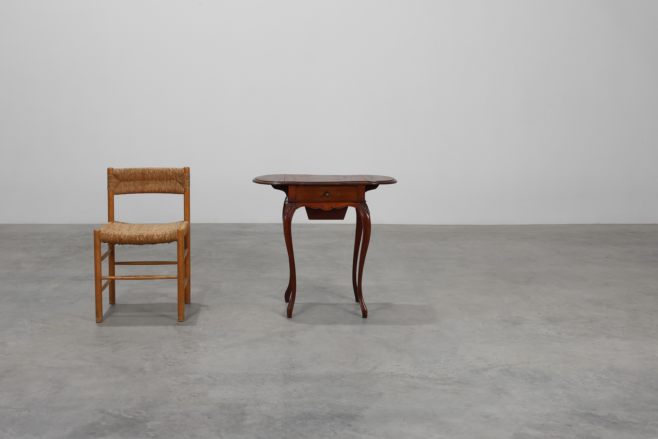 Late 19th‑Century French Louis XV Style Walnut Side Table with Drawer and Side Leavesthumbnail